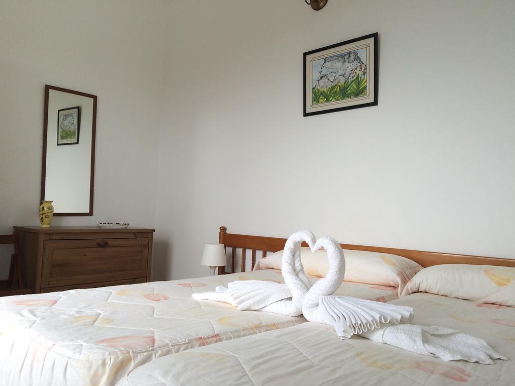 Apartamentos Dominguez Calera Ruang foto