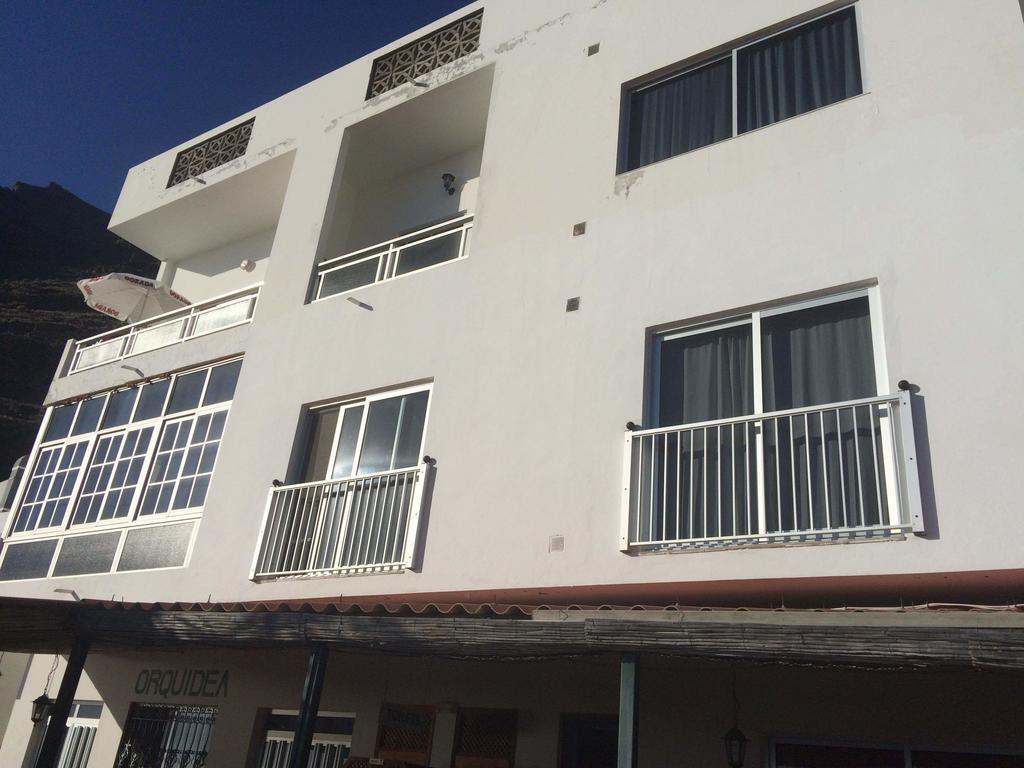Apartamentos Dominguez Calera Bagian luar foto